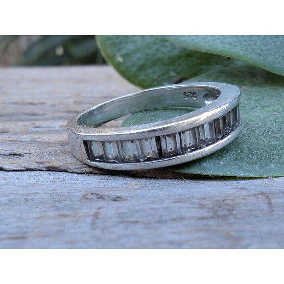 Vintage Sterling Channel Set Baguette Band Ring by Esse Size 7 Silver Ring - Picture 2 of 11